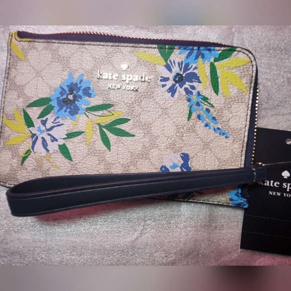 Kate Spade Women's Floral Wristlet Zip Around New - Picture 2 of 4
